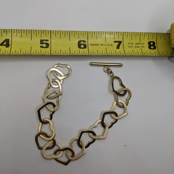 Sold 14k Yellow Gold Large Heart Link Bracelet with Toggle Closure - Picture 8 of 12
